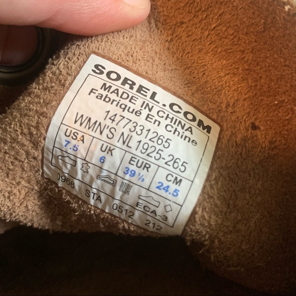 Sorel Boots - Picture 9 of 10